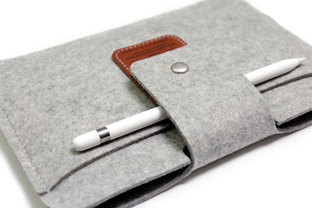 iPad mini Hülle LLEYN aus Wollfilz-Pack & Smooch