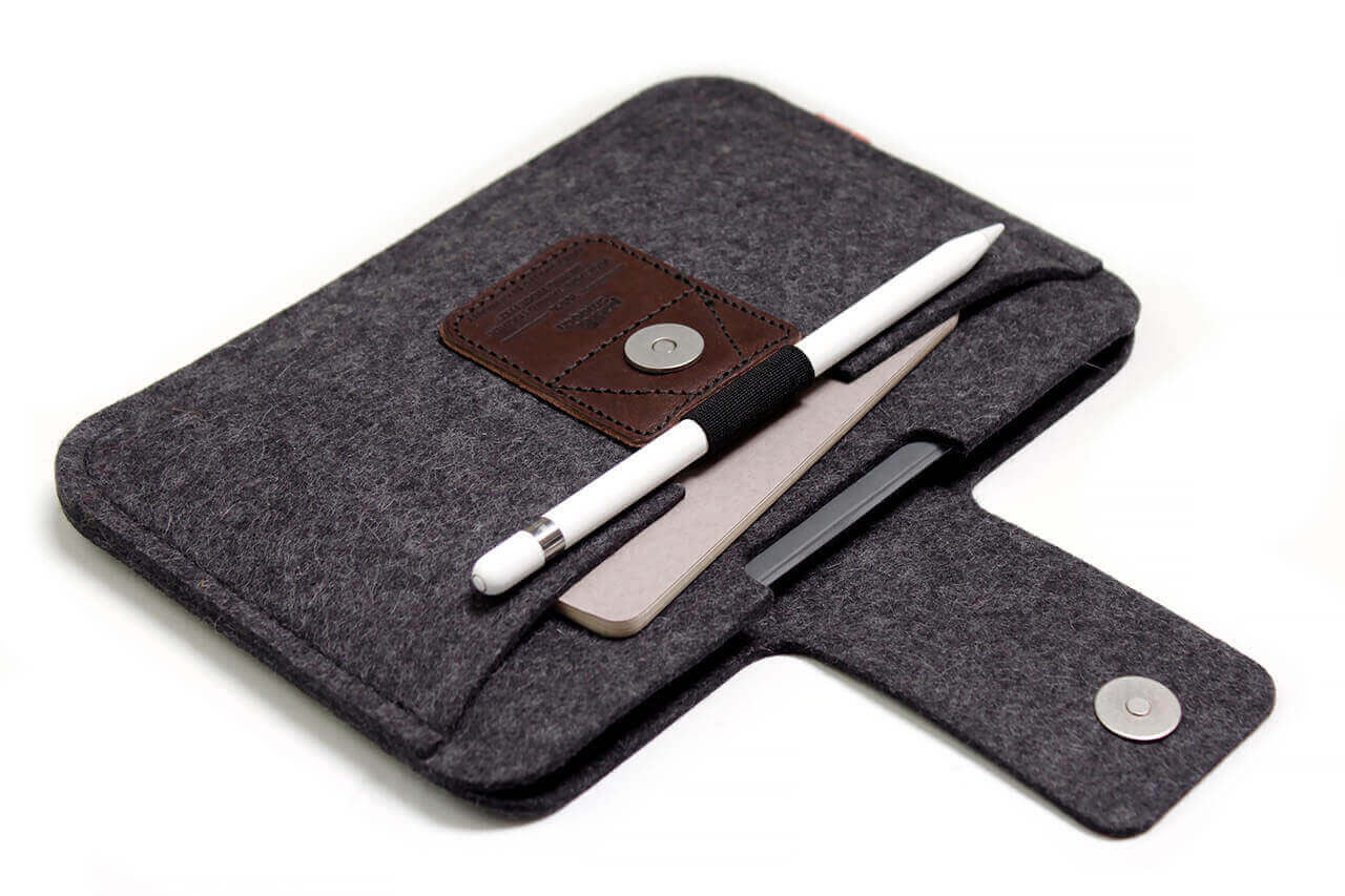 iPad mini Hülle LLEYN aus Wollfilz-Pack & Smooch