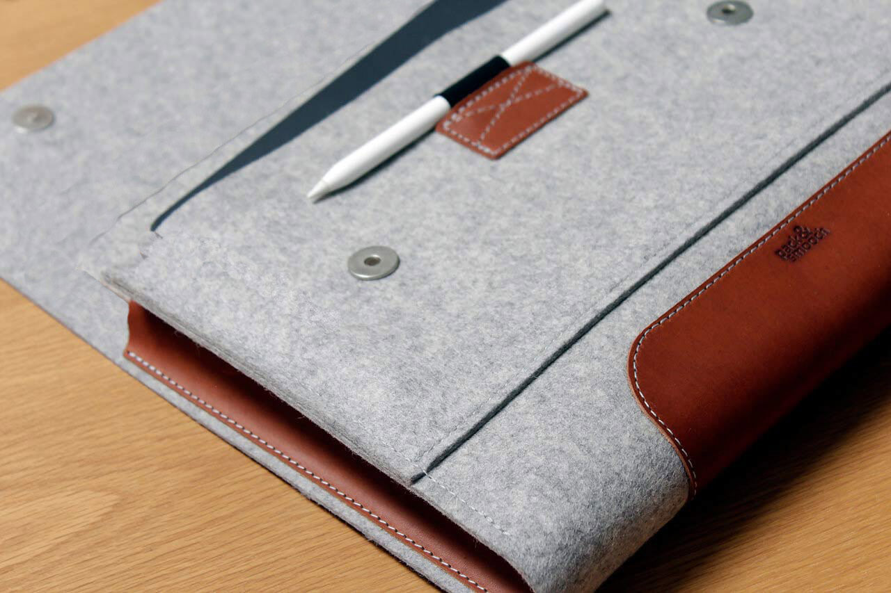 MacBook / Laptop / iPad Tasche CORRIEDALE aus Wollfilz und Leder-Pack & Smooch