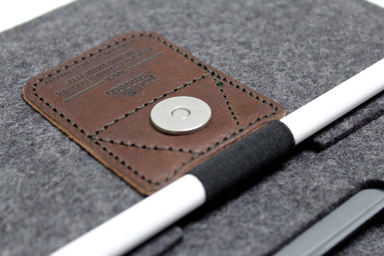 iPad mini Hülle LLEYN aus Wollfilz-Pack & Smooch