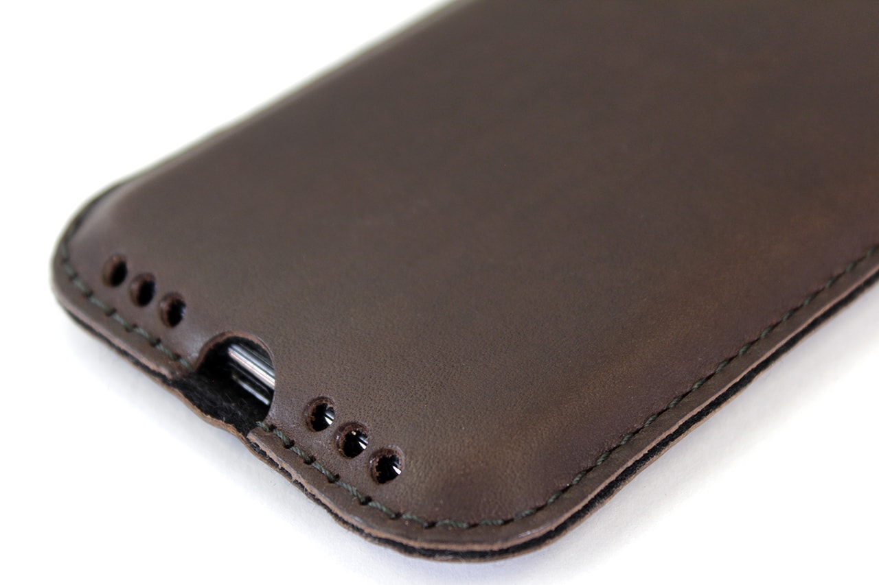 iPhone Hülle KINGSTON aus Leder-Pack & Smooch