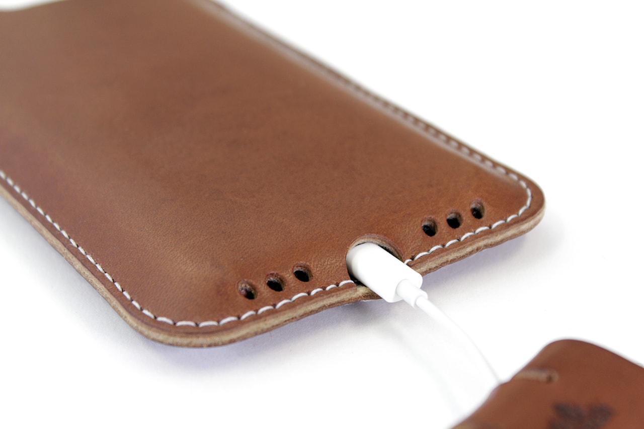 iPhone Hülle KINGSTON aus Leder-Pack & Smooch