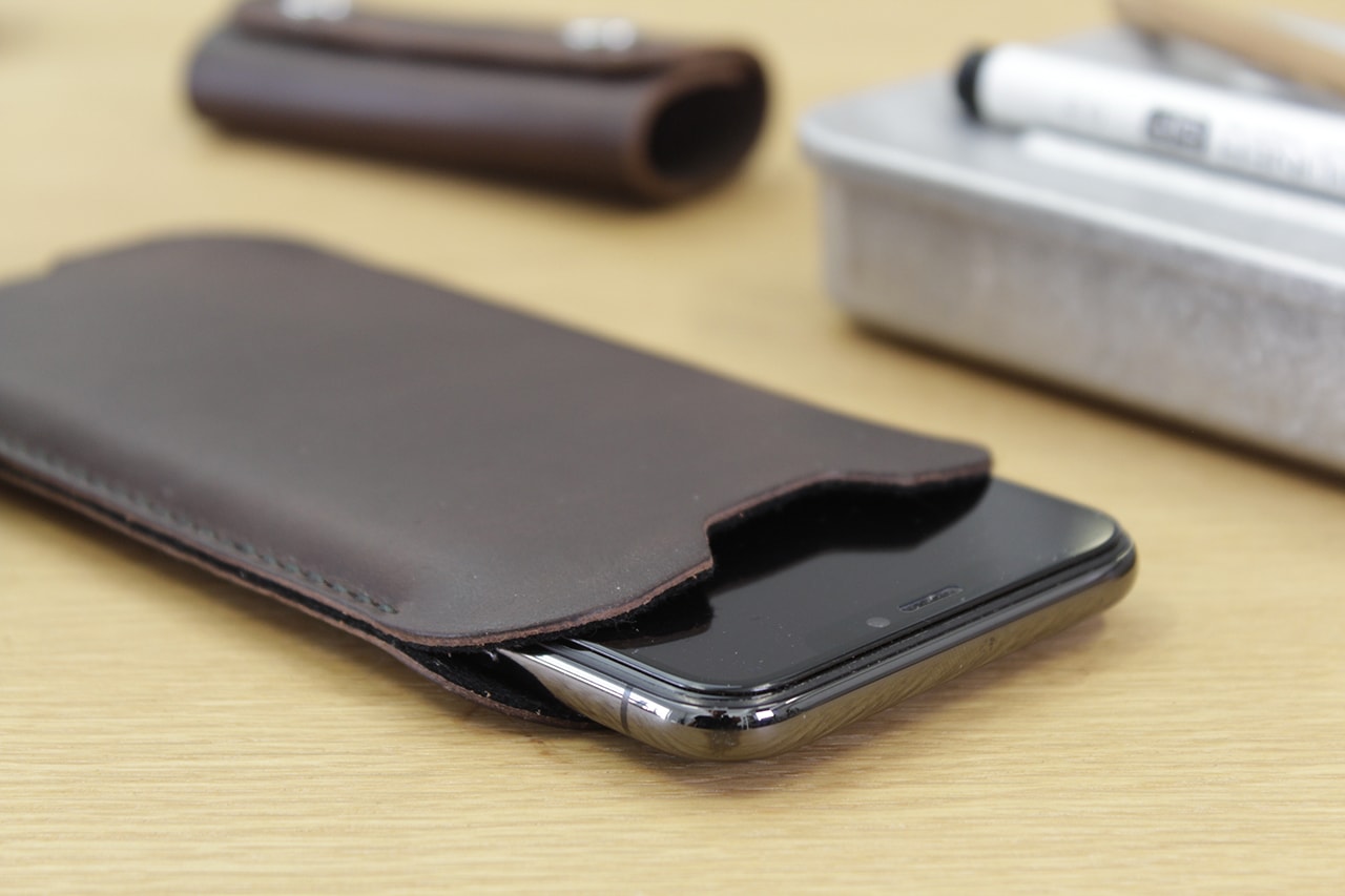 iPhone Hülle KINGSTON aus Leder-Pack & Smooch