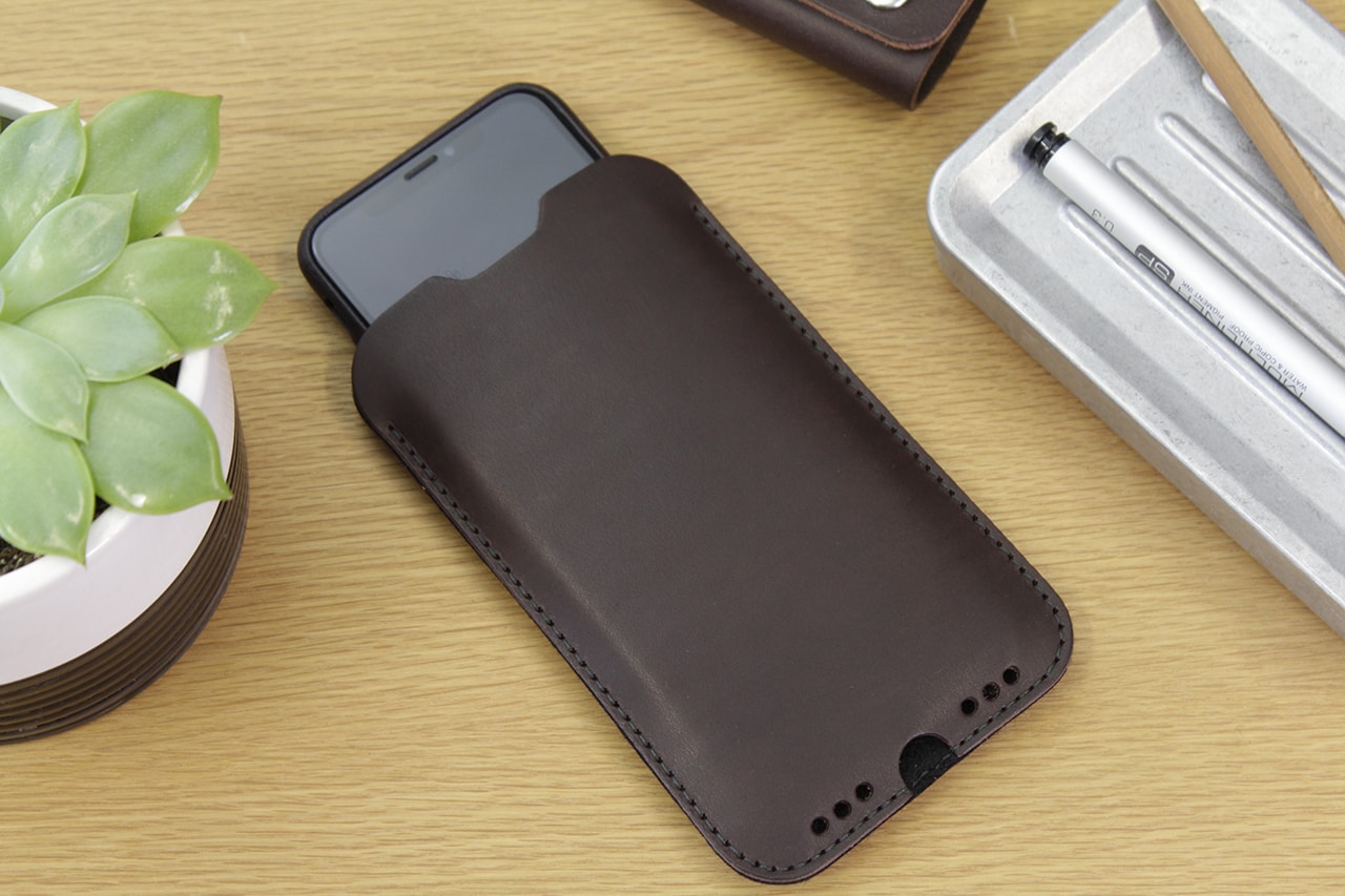 iPhone Hülle KINGSTON aus Leder-Pack & Smooch