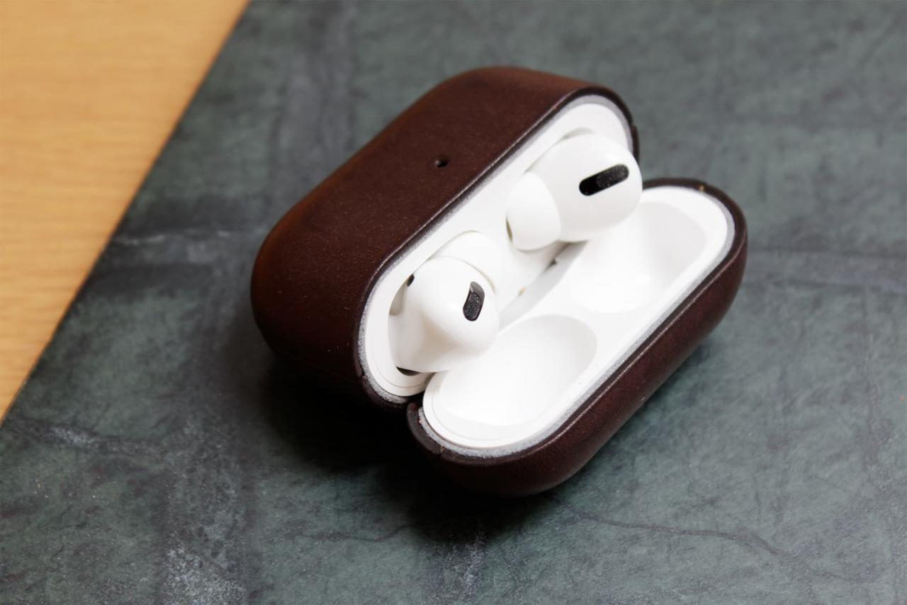 AirPods und AirPods Pro Case OTLEY aus Leder-Pack & Smooch