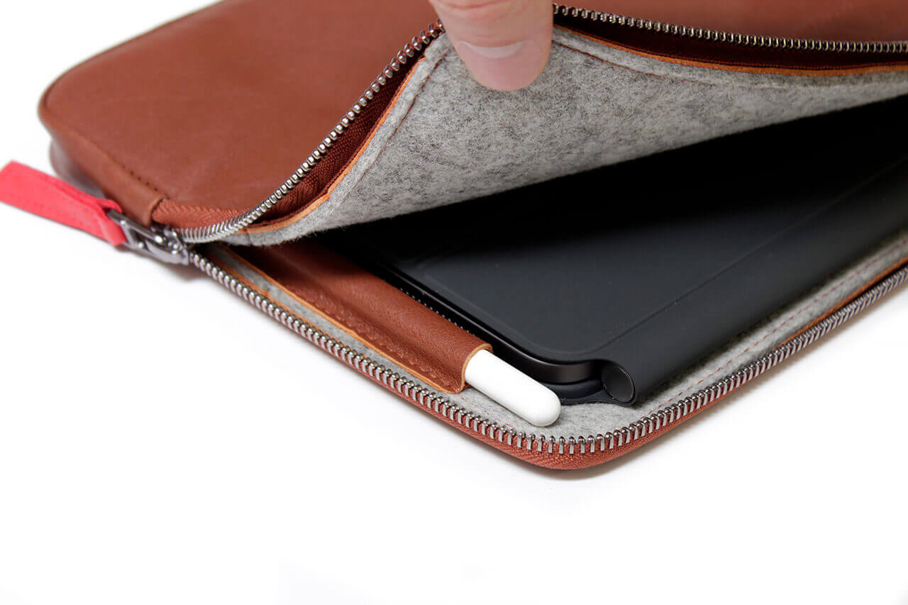 iPad Pro / iPad Air Hülle ANGUS aus Leder-Pack & Smooch