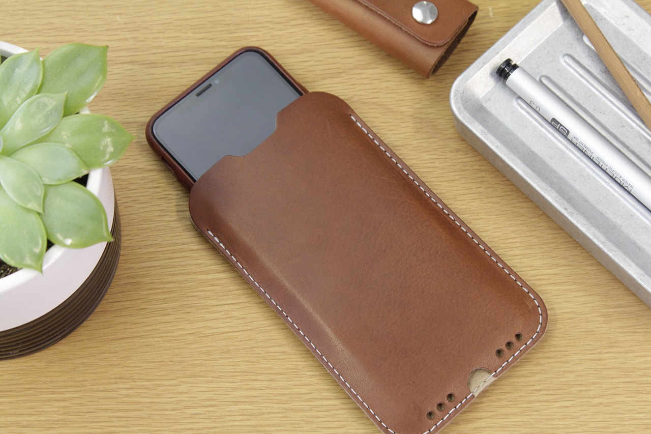 iPhone Hülle KINGSTON aus Leder-Pack & Smooch